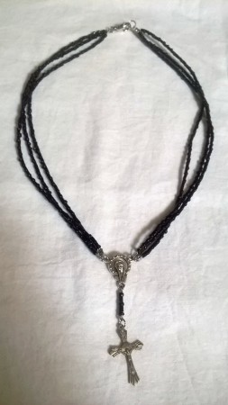 Girocollo composto da perline        15 Euro